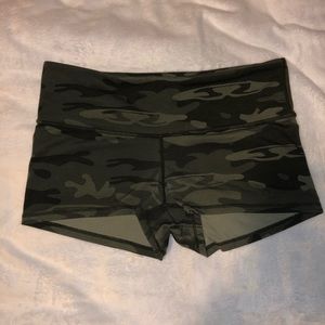 Lululemon Camoflauge Booty Shorts Spandex